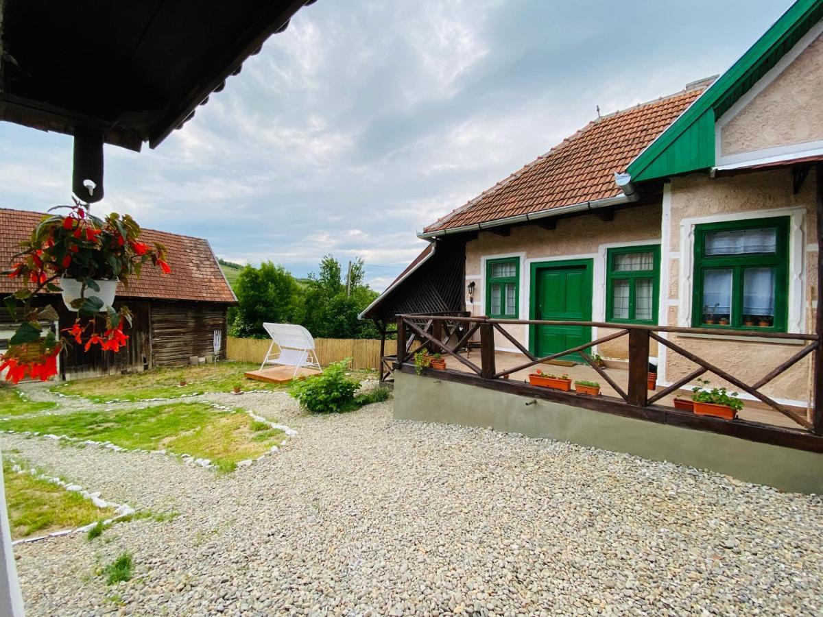 Slow Living Cottage, Dobolii De Sus Esterno foto